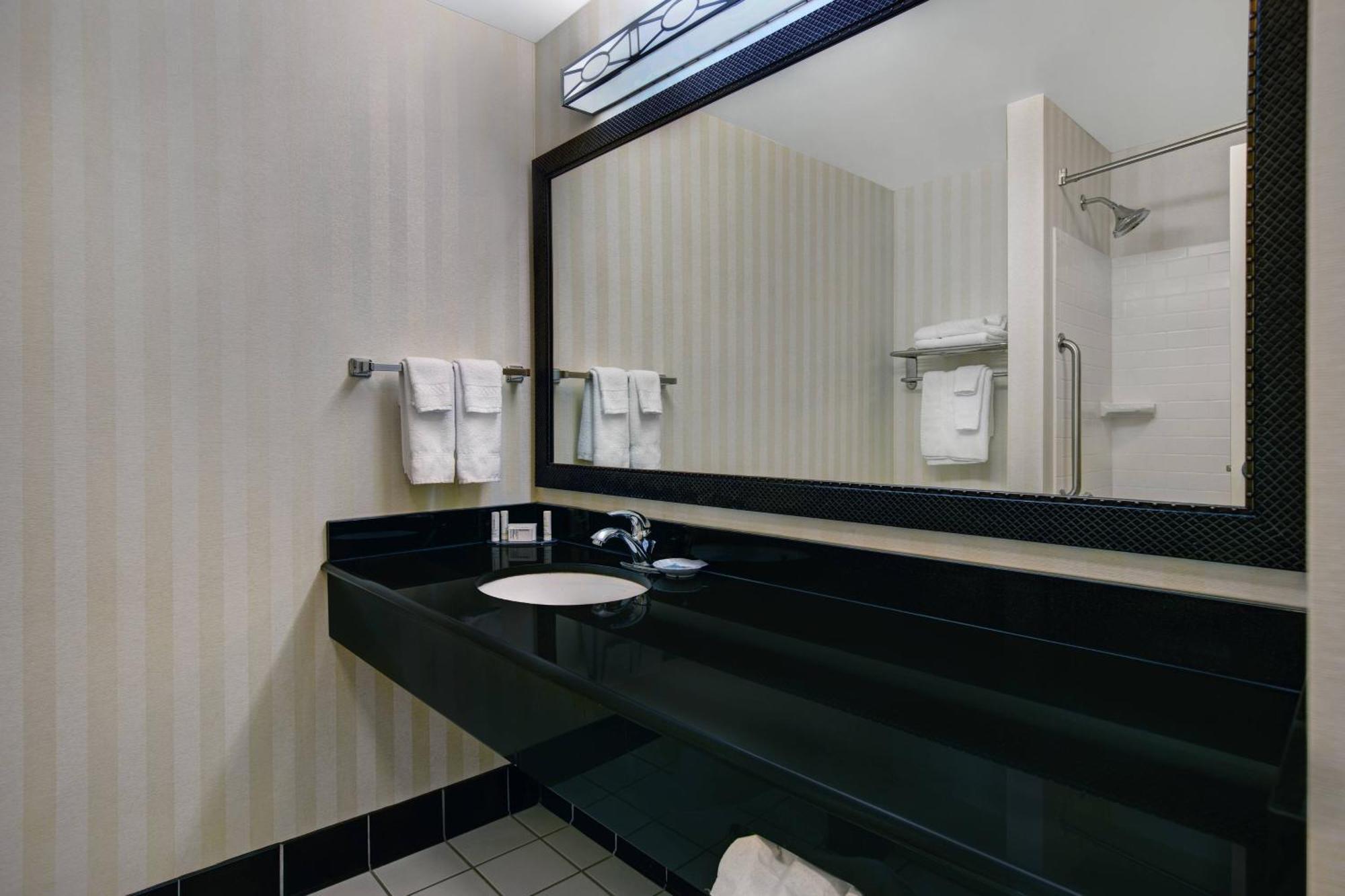 Fairfield Inn&Suites Carlsbad Buitenkant foto